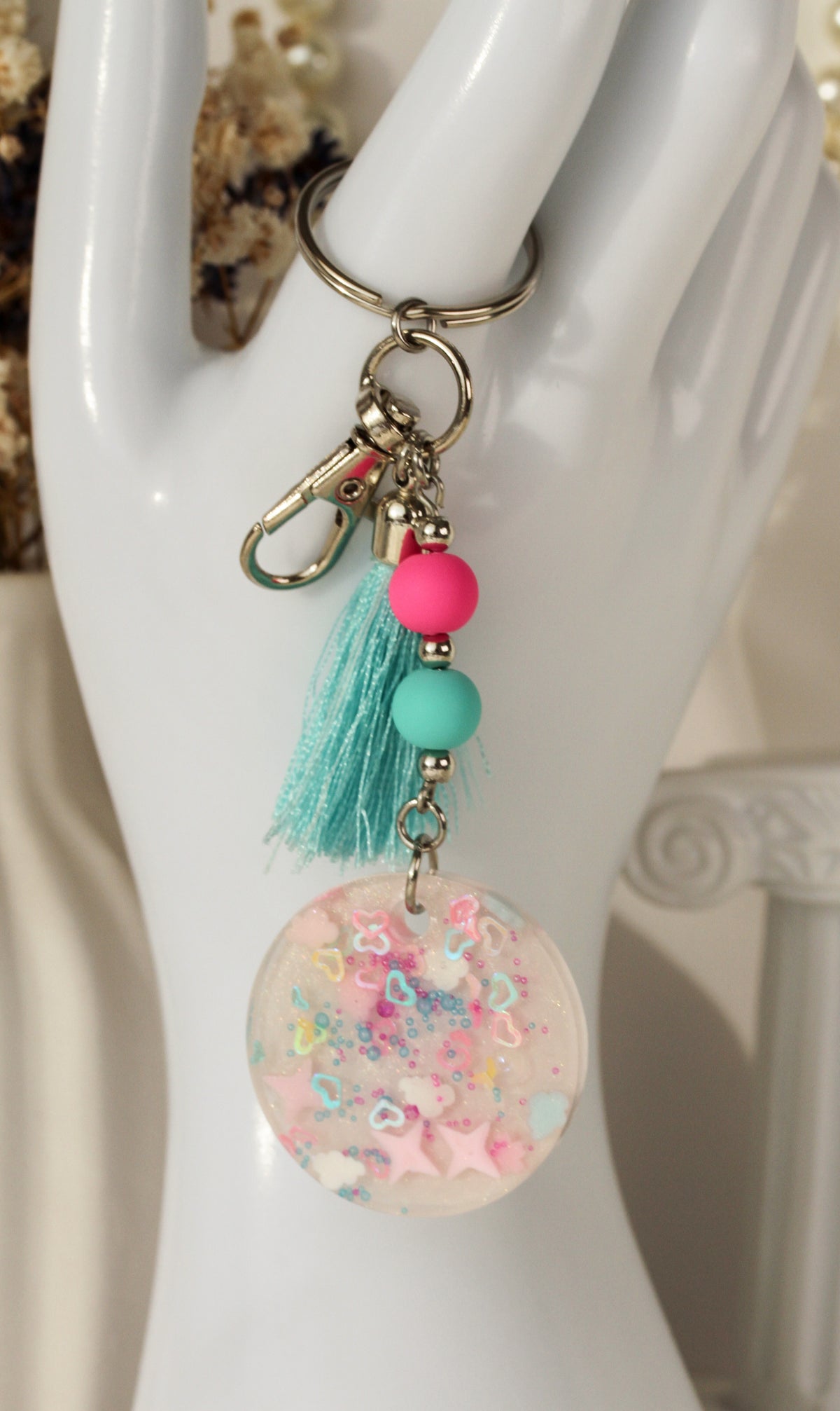 Pastel Confetti – Schlüsselanhänger & Bag Charm in Pastell mit Resin-Anhänger und Quaste