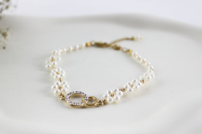 Zartes Blumen-Perlenarmband – Handgefertigtes einzigartiges Armband