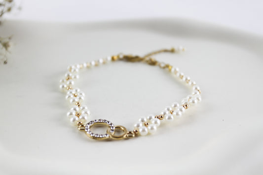 pearl flower bracelet with clasp