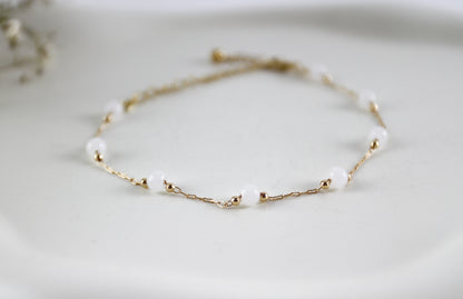 Quarz Perlenarmband mit Kettenverschluss – Handgefertigtes Naturstein-Armband