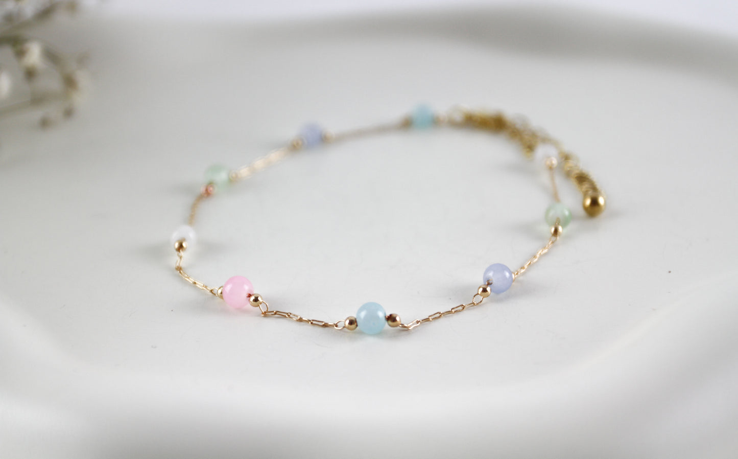 Colorful natural stone bracelet with clasp