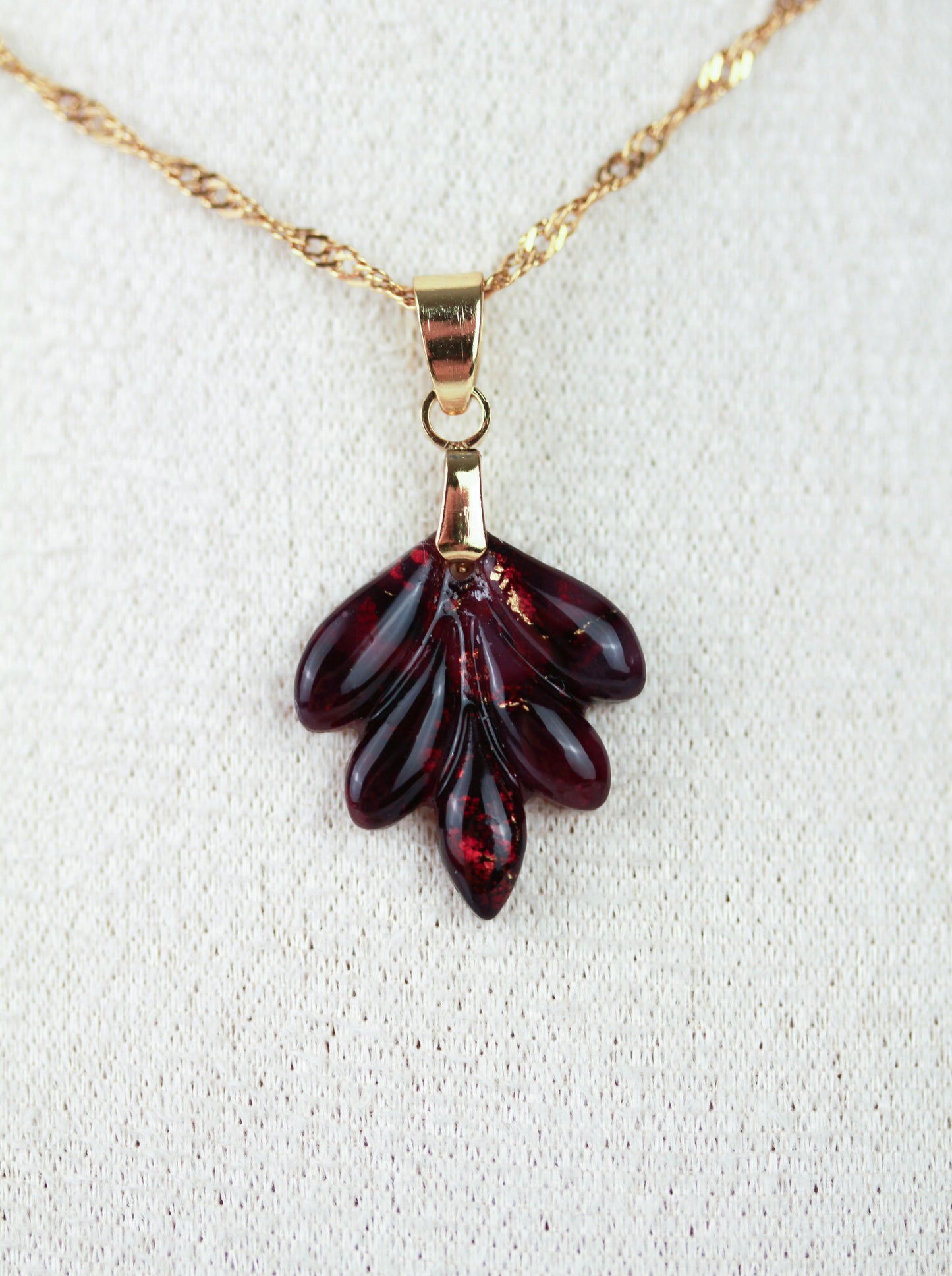 Bordeauxrote Marmor Ohrringe & Halskette mit Zirkonia – Elegantes Set | Kollektion Seraya