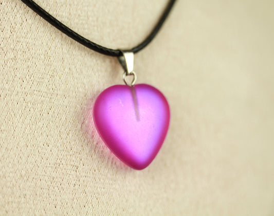 Pink Schimmer Herz Halskette – Zarte Halskette mit glänzendem Anhänger
