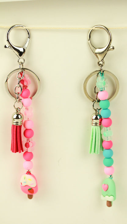 Creamy Bubbly – Perlen-Schlüsselanhänger mit Eiscreme-Charm & Quaste