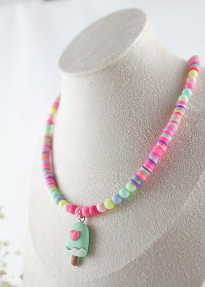 Summer Ice Cream Perlenkette – Grüne Eiscreme Anhänger-Halskette aus Katsuki Perlen