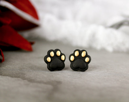 Tierpfote Ohrstecker – Handgefertigte Katzen- & Hundepfoten Polymer Clay Studs