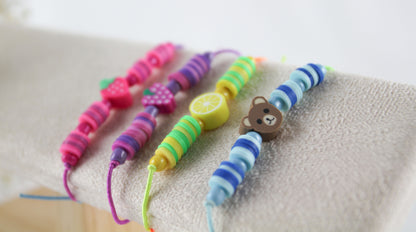 Kinder Katsuki Perlenarmband mit Quaste – Handgefertigtes Buntes Geschenk für Kinder