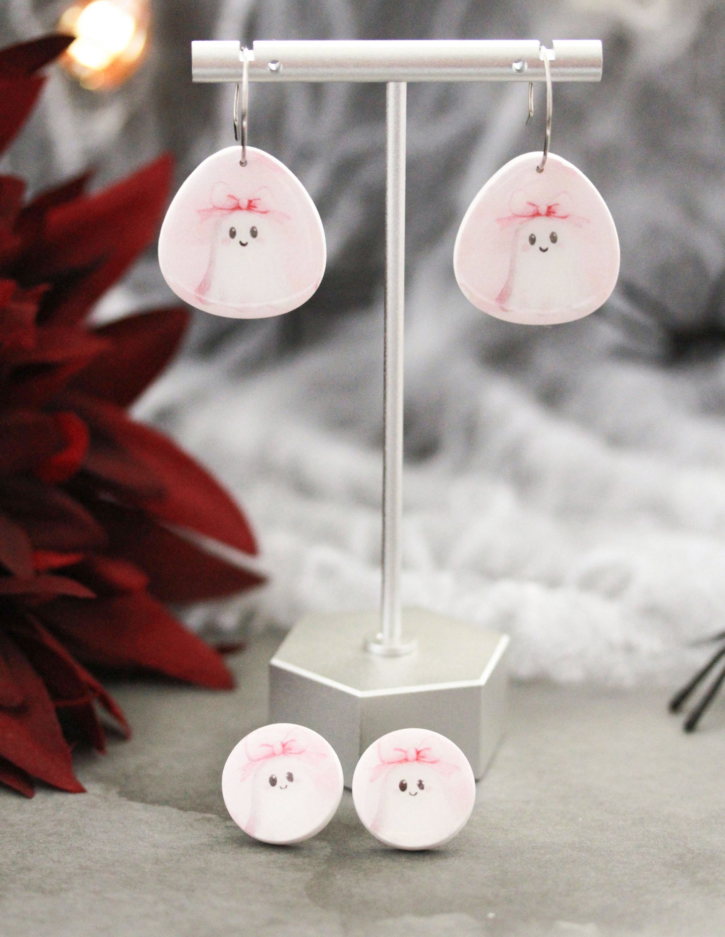 Rosa Geister Ohrringe – Süße handgefertigte Polymer Clay Ohrringe | Halloween Edition