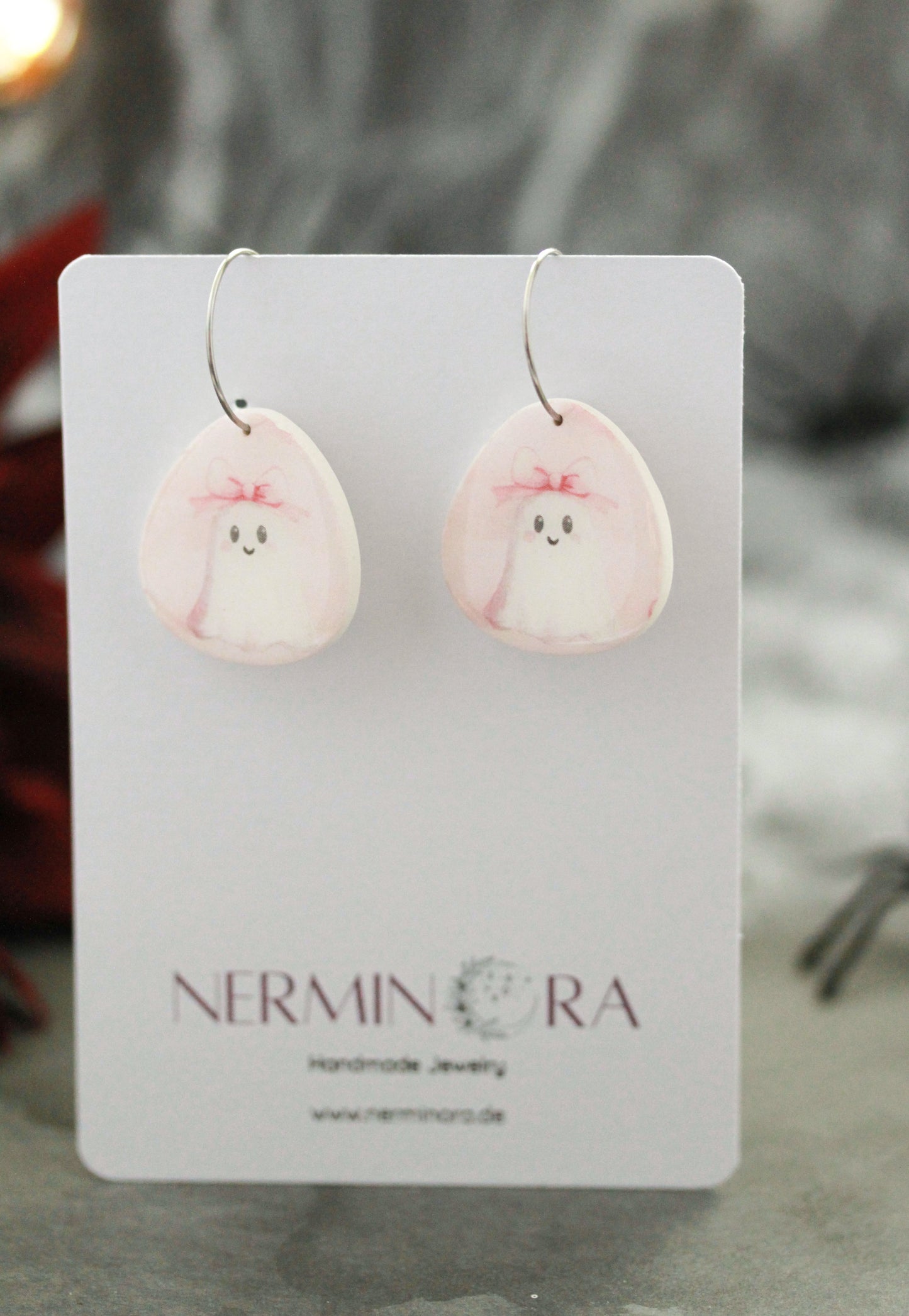 Rosa Geister Ohrringe – Süße handgefertigte Polymer Clay Ohrringe | Halloween Edition