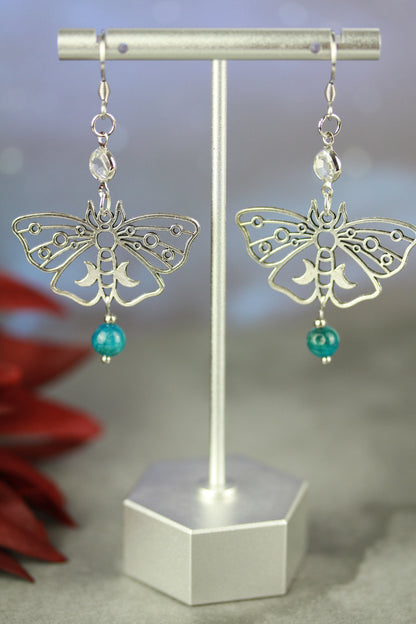 Silberne Butterfly Ohrringe mit blauen Natursteinperlen – Amberwing Kollektion