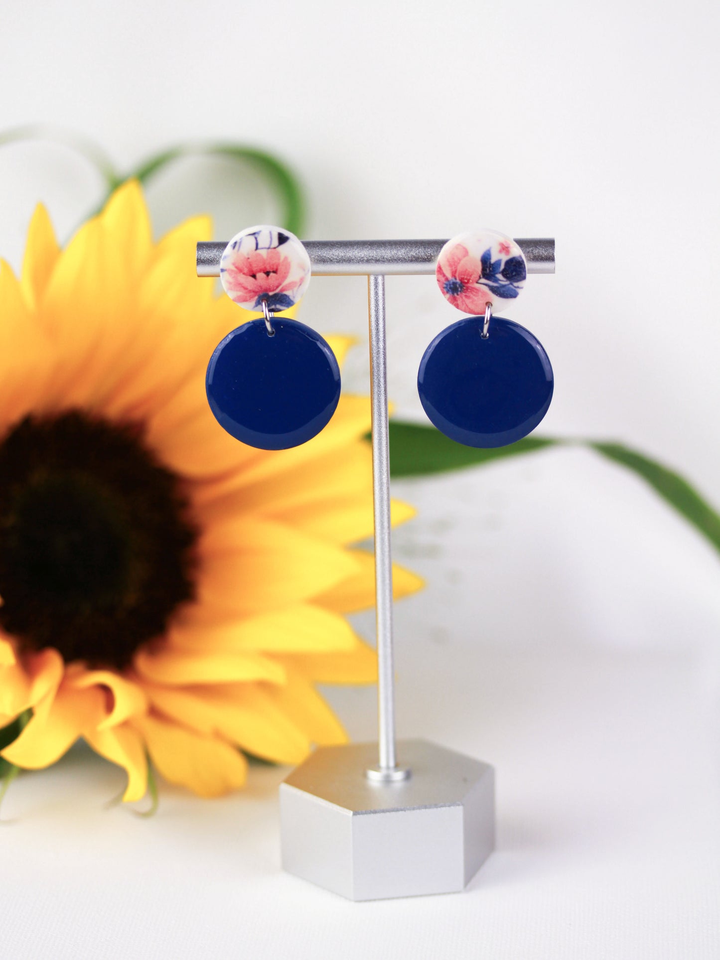 Blau und Gelbe Polymer Clay Ohrringe „Veya“ – Kollektion Dualis