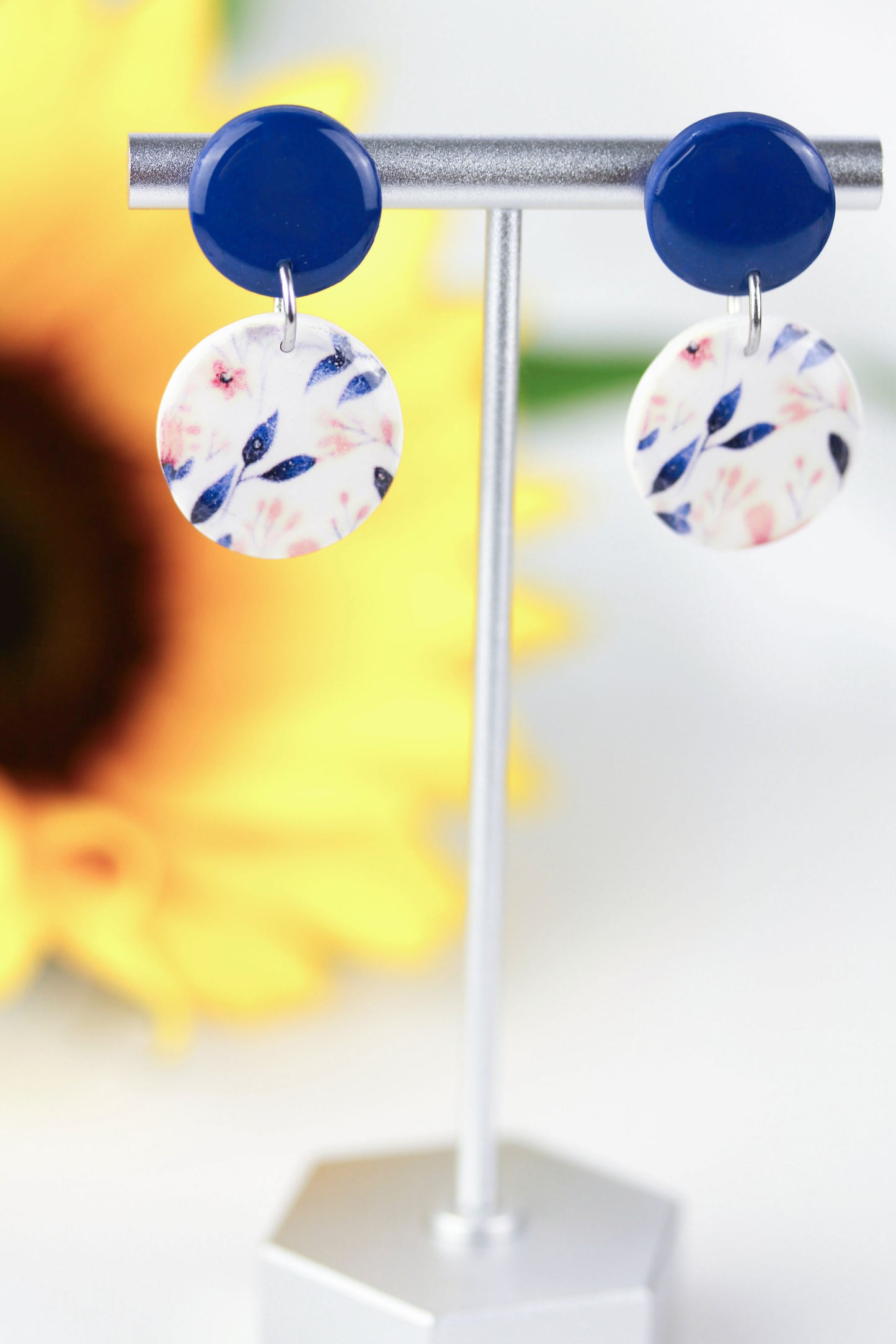 Blaue Polymer Clay Ohrringe „Celu“ – Kollektion Dualis