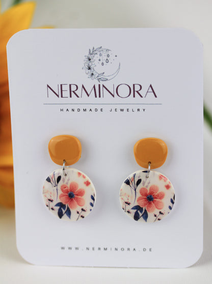 Blaue florale Polymer Clay Ohrringe „Sori“ – Kollektion Dualis