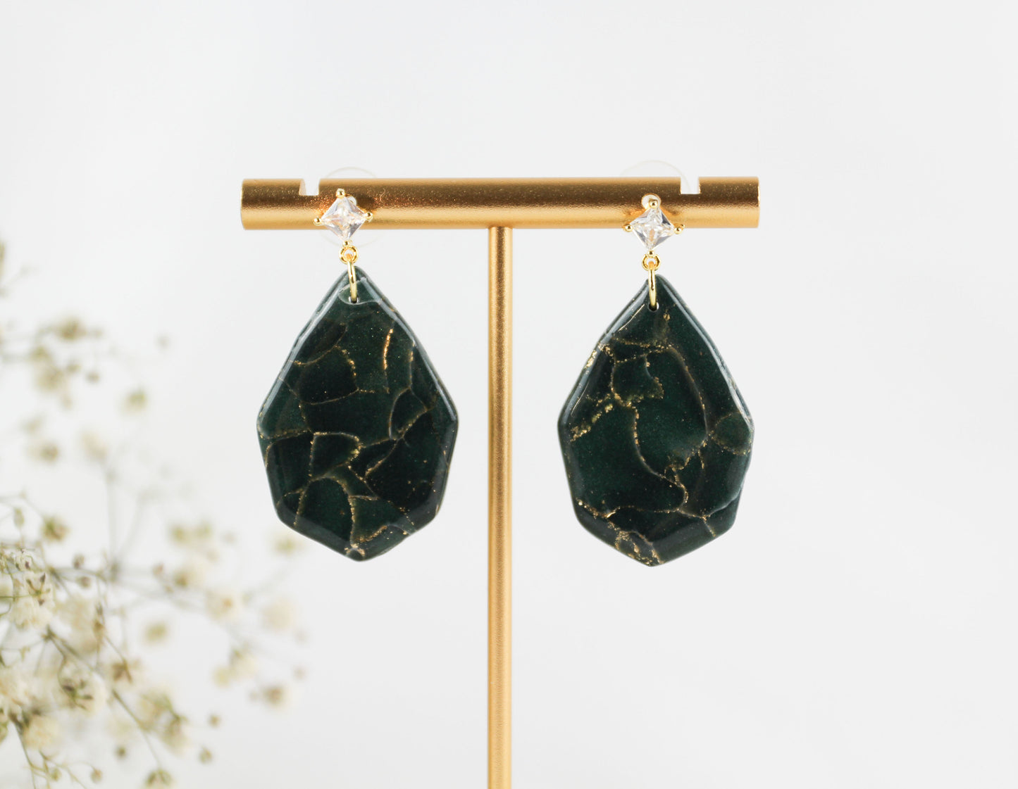 Elegante dunkelgrün goldene Polymer Clay Ohrringe und Halskette - Kollektion