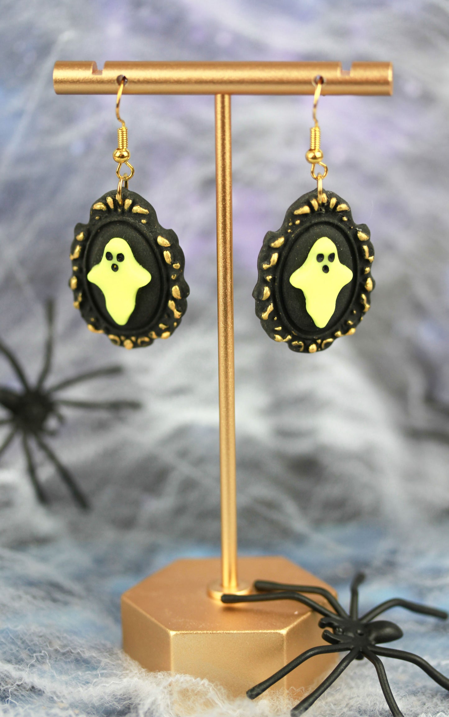 Glow Geist im Rahmen – Leuchtende Bilderrahmen Polymer Clay Ohrringe | Halloween Edition