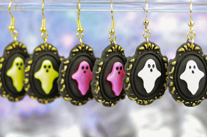 Glow Geist im Rahmen – Leuchtende Bilderrahmen Polymer Clay Ohrringe | Halloween Edition
