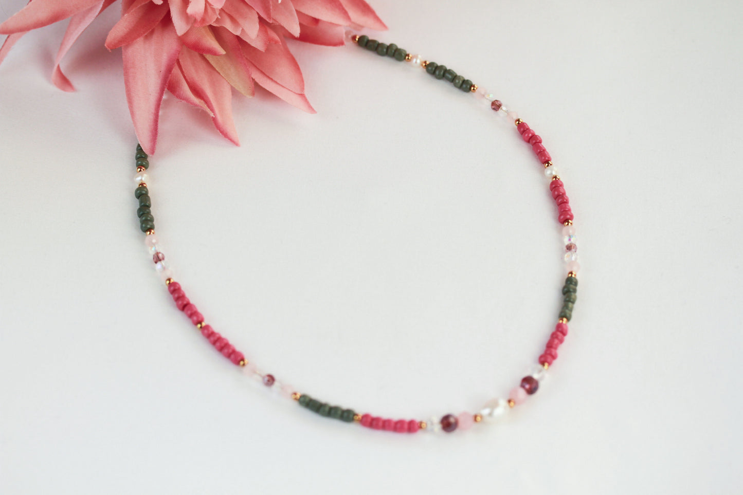 Grün-Altrosa Perlenkette & Armband – Mit Süßwasserperlen | Set