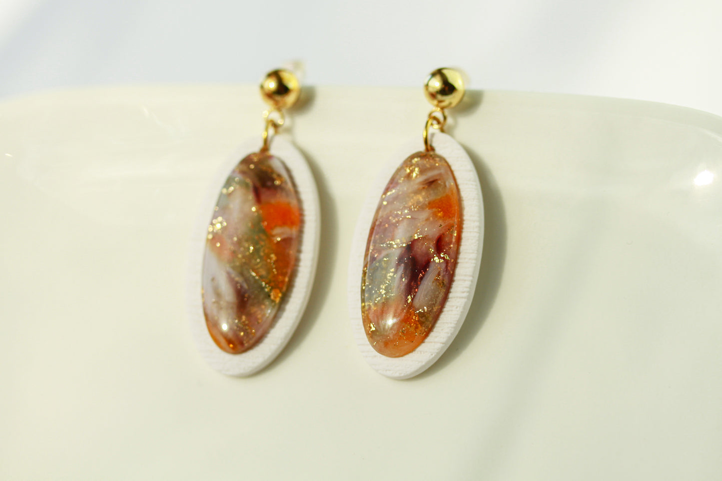 Amber Bloom Oval – Ovale Ohrringe