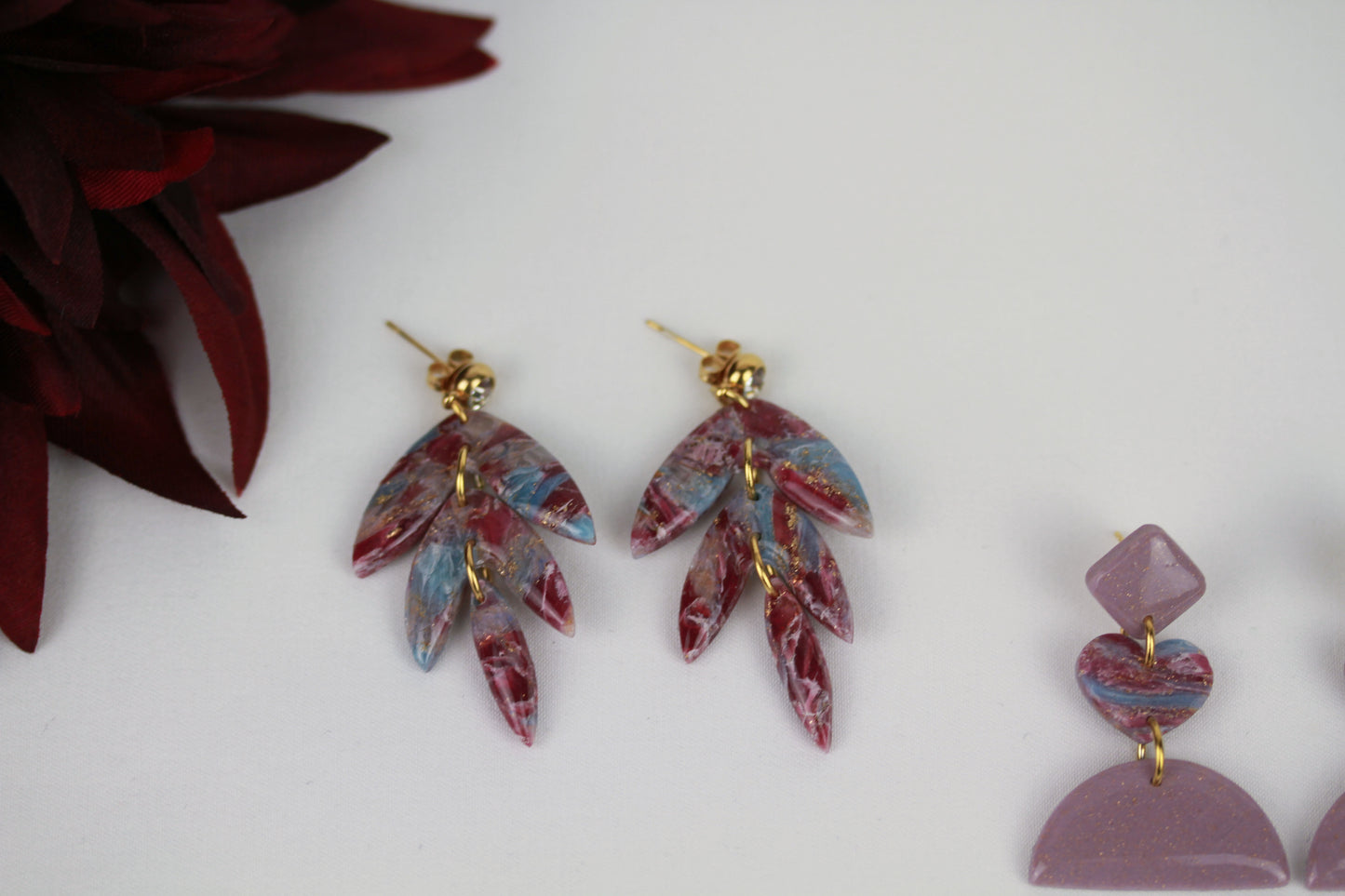 Polymer Clay Hängeohrringe – Kollektion Saphir Scarlet | Statement Schmuck