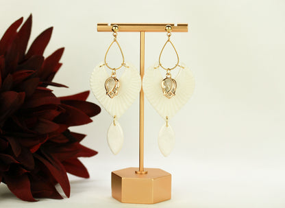 Weiß glitzernde Kristall-Ohrringe – Elegante handgemachte Brautohrringe