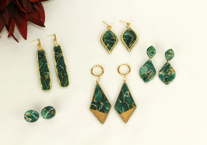 Grüne natursteininspirierte Statement Ohrringe – Kollektion Aureleaf | Handgemacht