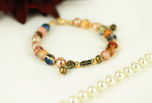 Goldenes Kristall & Glasperlen Armband – Hochwertiges Handgefertigtes Perlenarmband