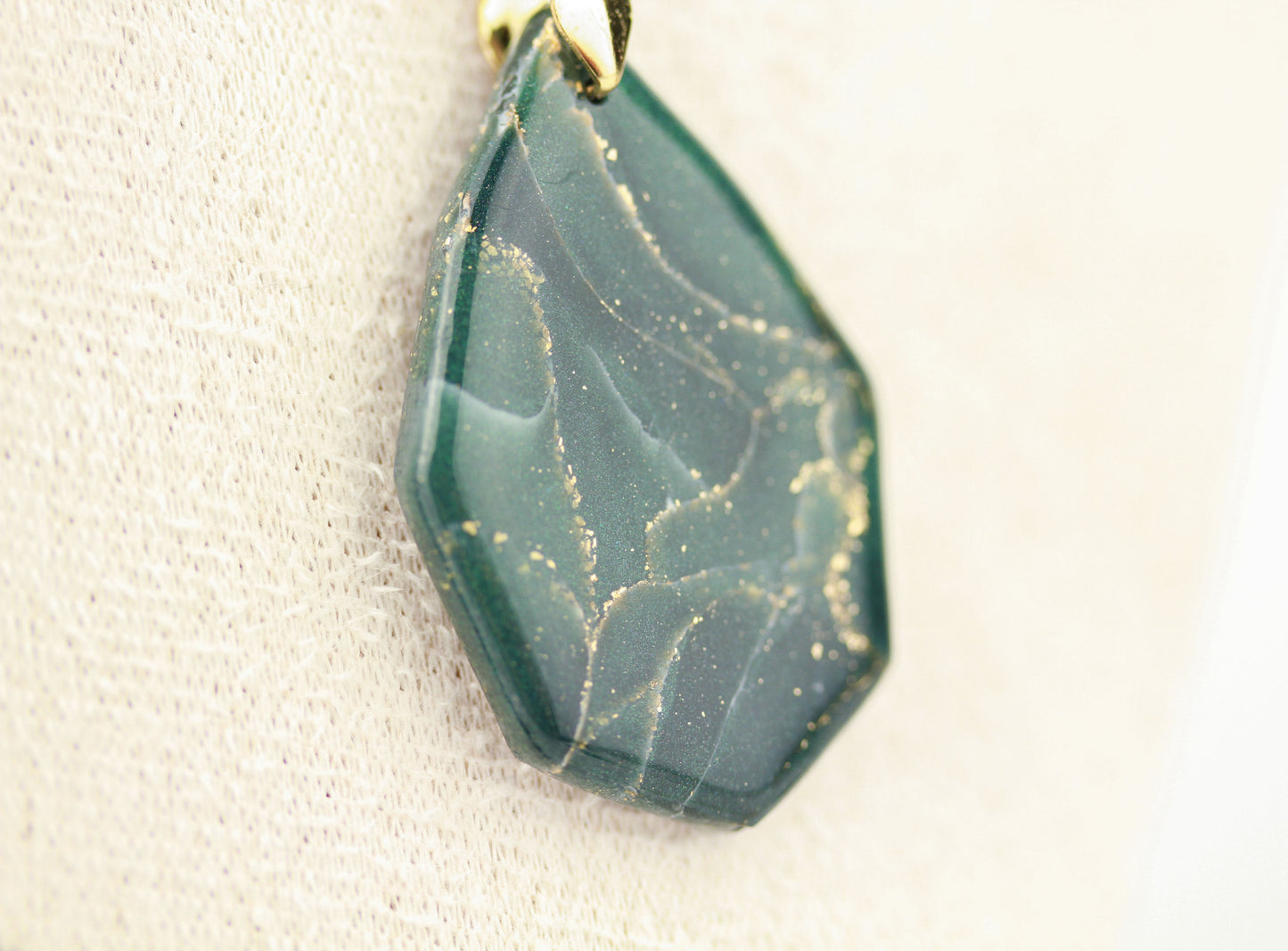 Dunkelgrün-Gold Marmor Ohrringe & Halskette – Elegantes Polymer Clay Set | Kollektion Verdora