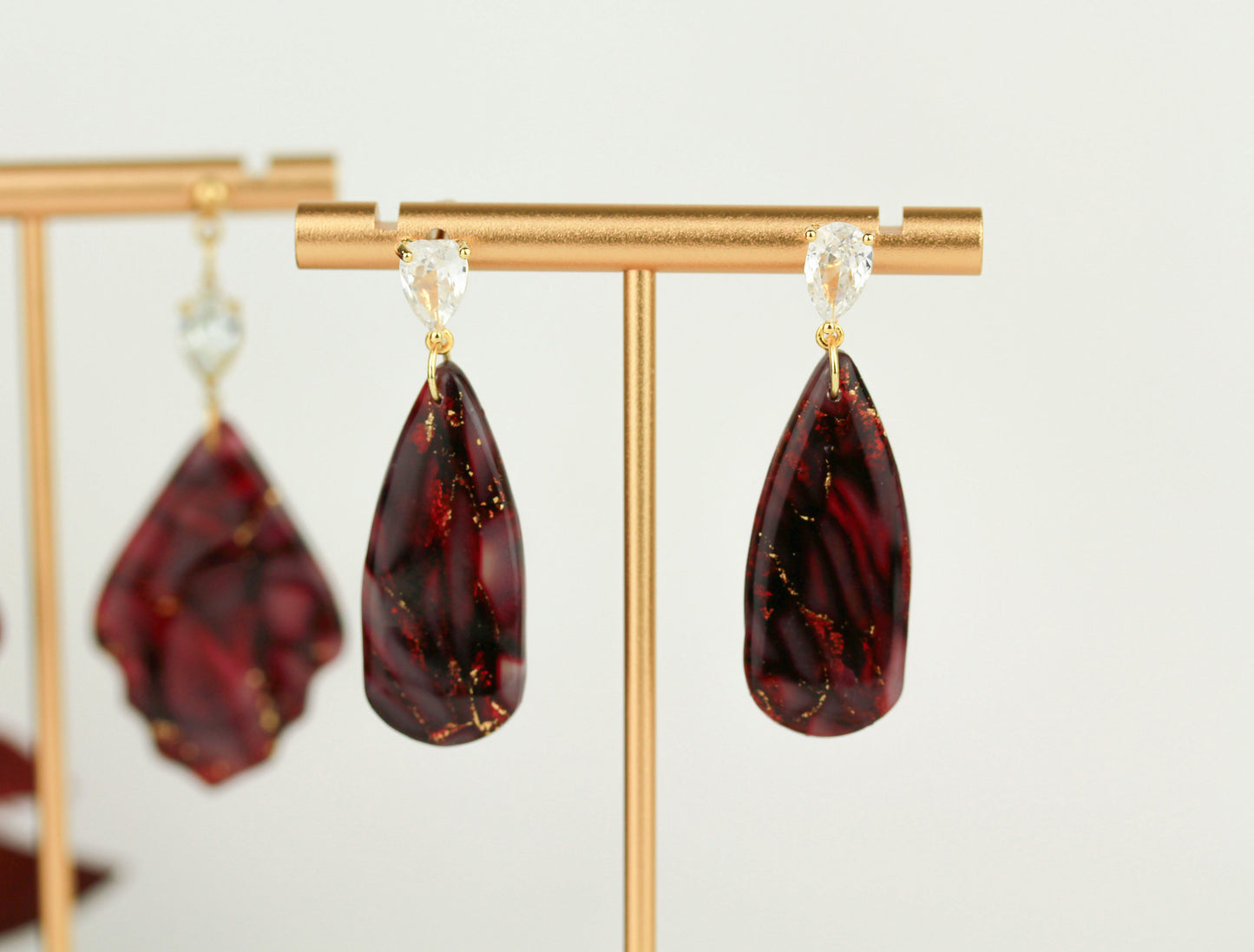 Bordeauxrote Marmor Ohrringe & Halskette mit Zirkonia – Elegantes Set | Kollektion Seraya