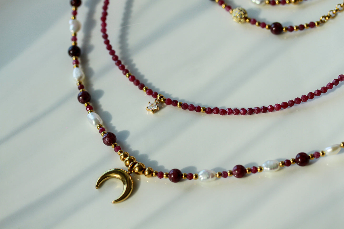 Moon Veil Garnet – Schmuckset