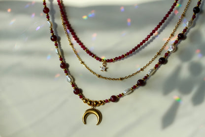 Moon Veil Garnet – Schmuckset