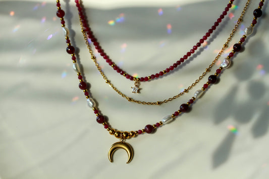 Moon Veil Garnet – Schmuckset