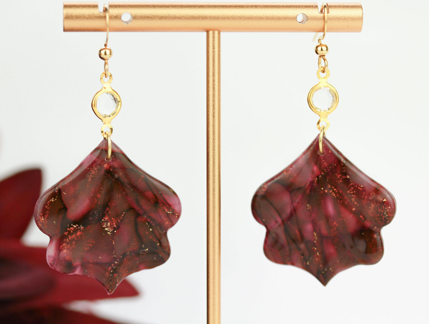 Helle Bordeaux Marmor Ohrringe – Elegante Polymer Clay Designs | Kollektion Elaris