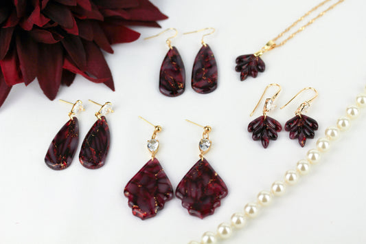 Bordeauxrote Marmor Ohrringe & Halskette mit Zirkonia – Elegantes Set | Kollektion Seraya