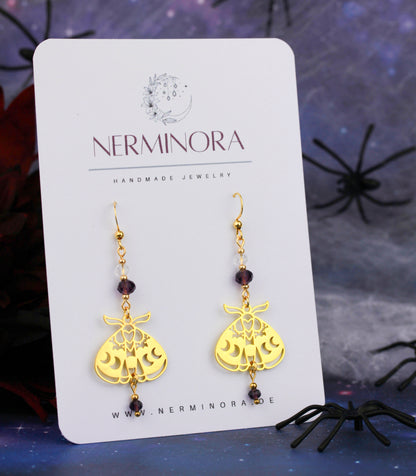 Goldene Motten Ohrringe mit Natursteinperlen – Statement Schmuck | Nocturne Kollektion