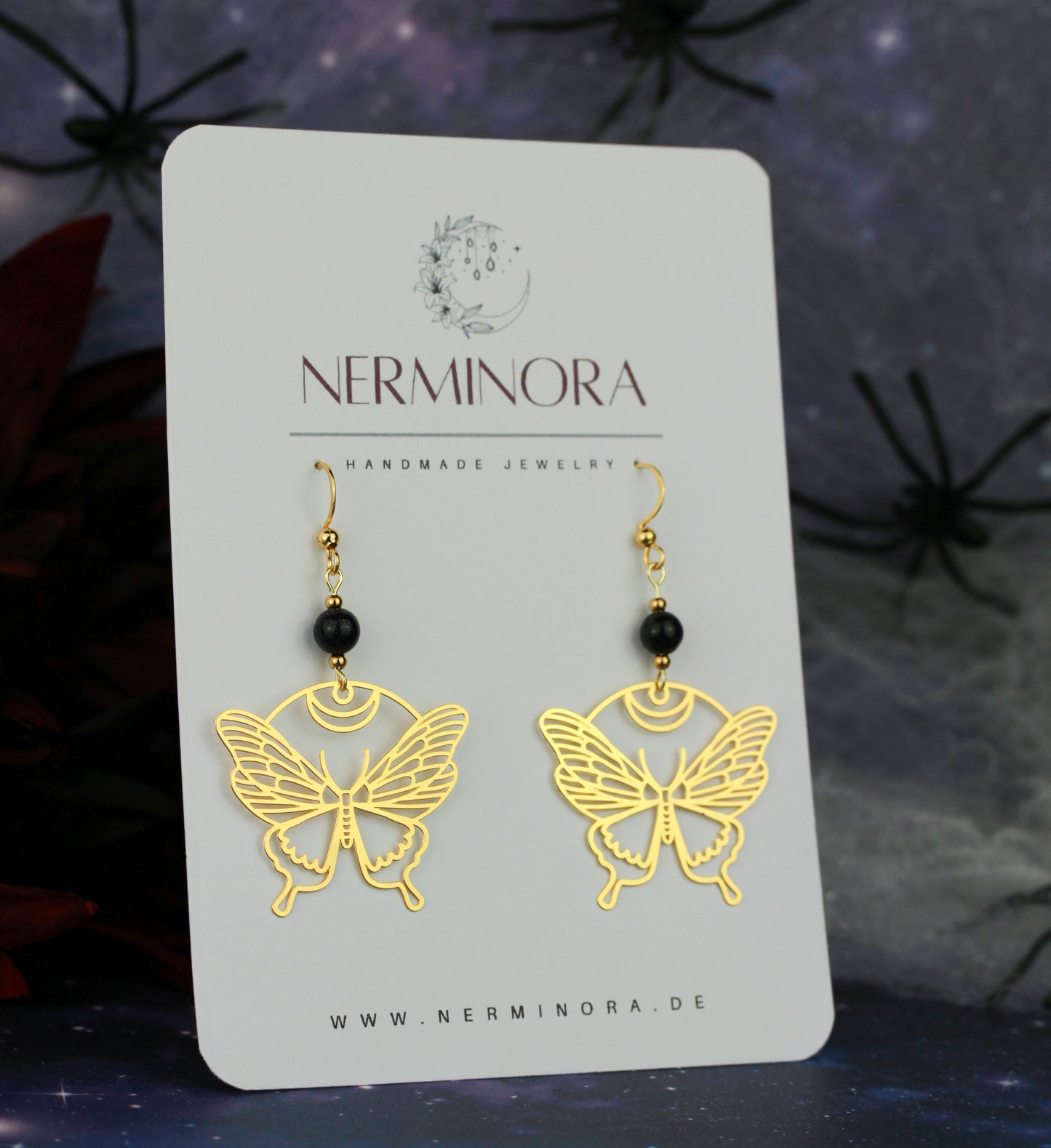 Golden Butterfly Ohrringe mit Starstone Natursteinperlen – Mystora Kollektion