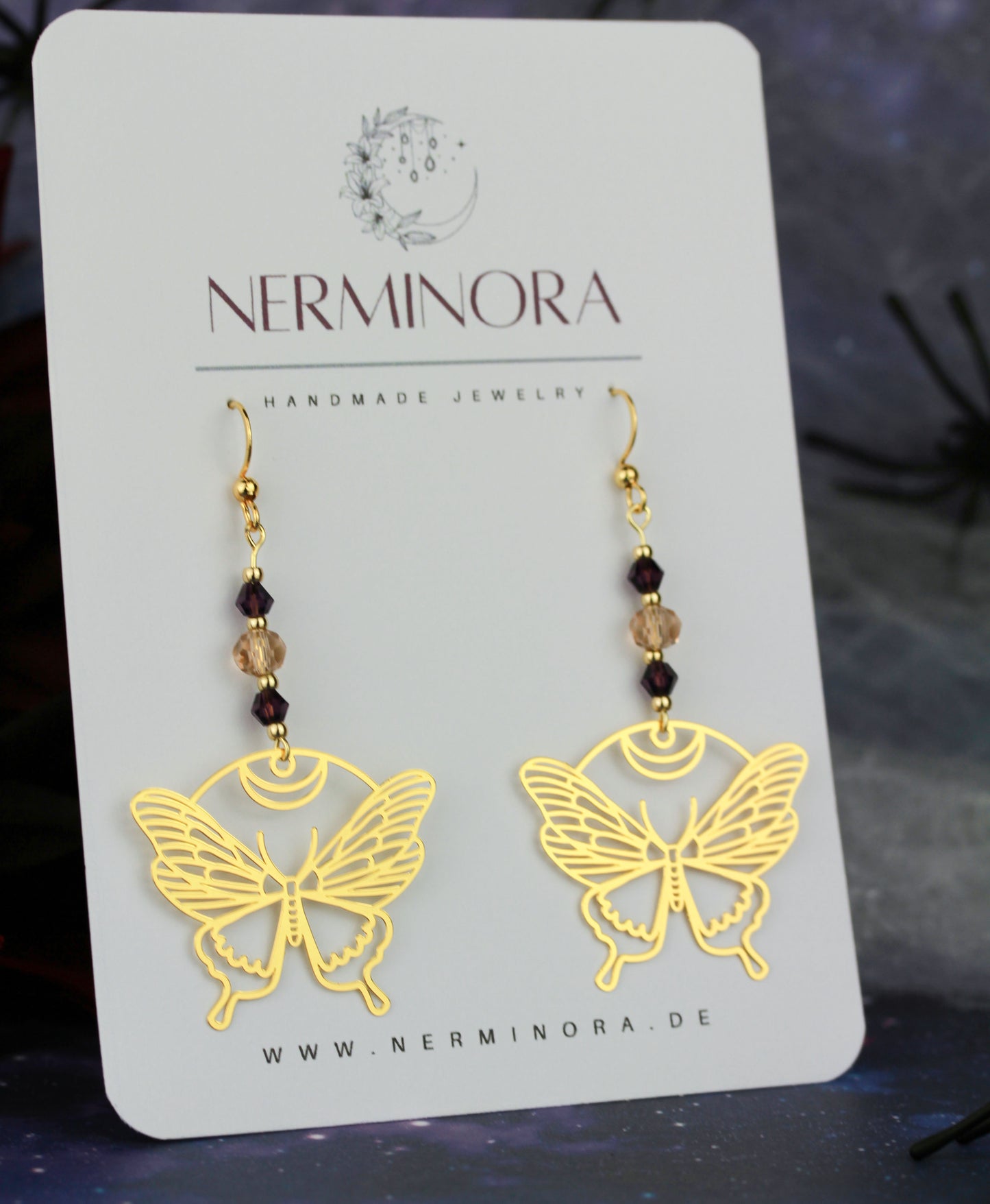 Golden Butterfly Ohrringe mit Kristallperlen – Mystora Kollektion