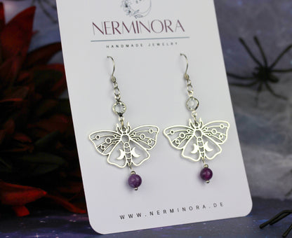 Silberne Schmetterling Ohrringe mit lila Natursteinperlen – Amberwing Kollektion