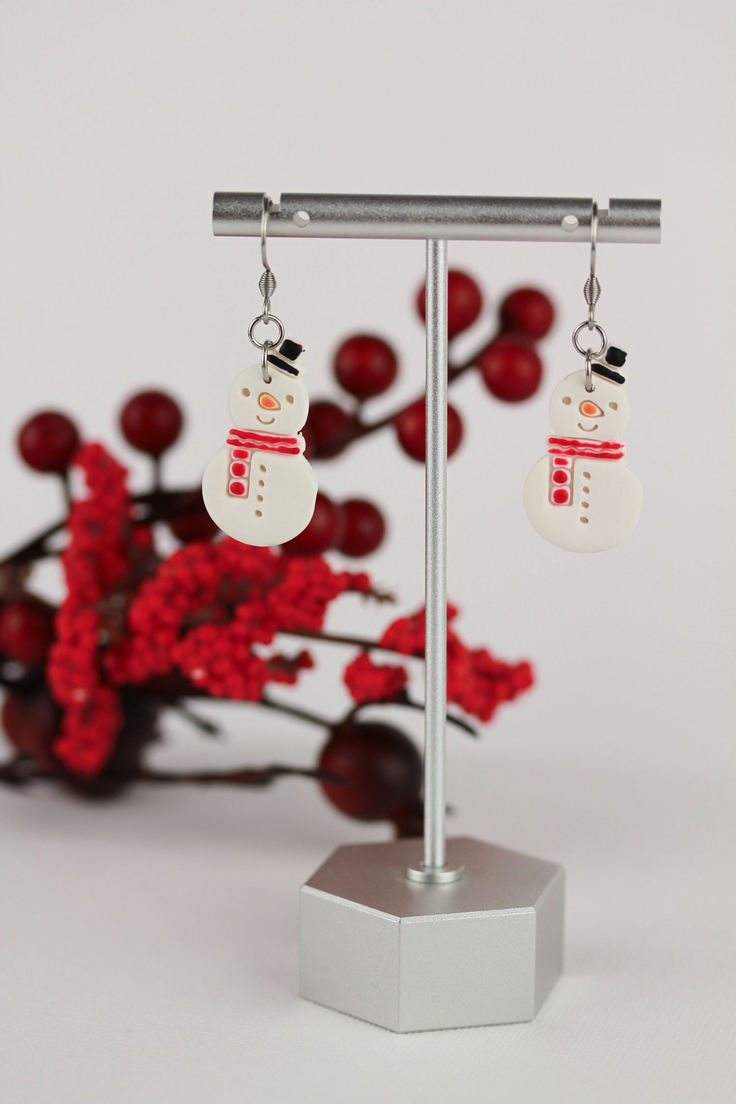 Schneemann Weihnachts Ohrringe – Handgefertigte Polymer Clay Statement Ohrringe