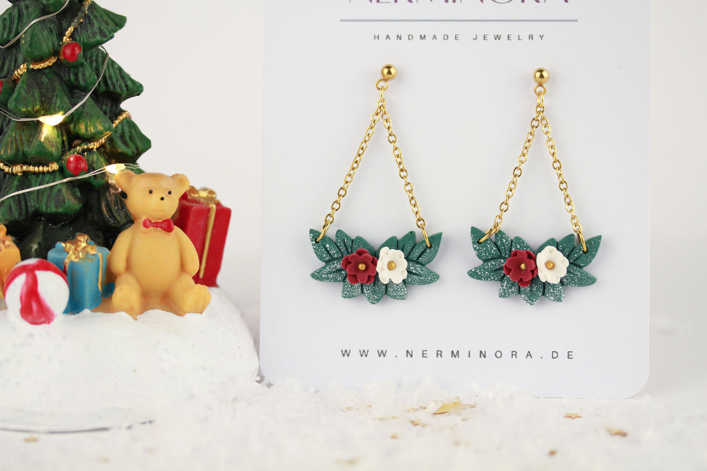 Mistelzweig Polymer Clay Hängeohrringe – Handgefertigte Weihnachts-Statement Ohrringe
