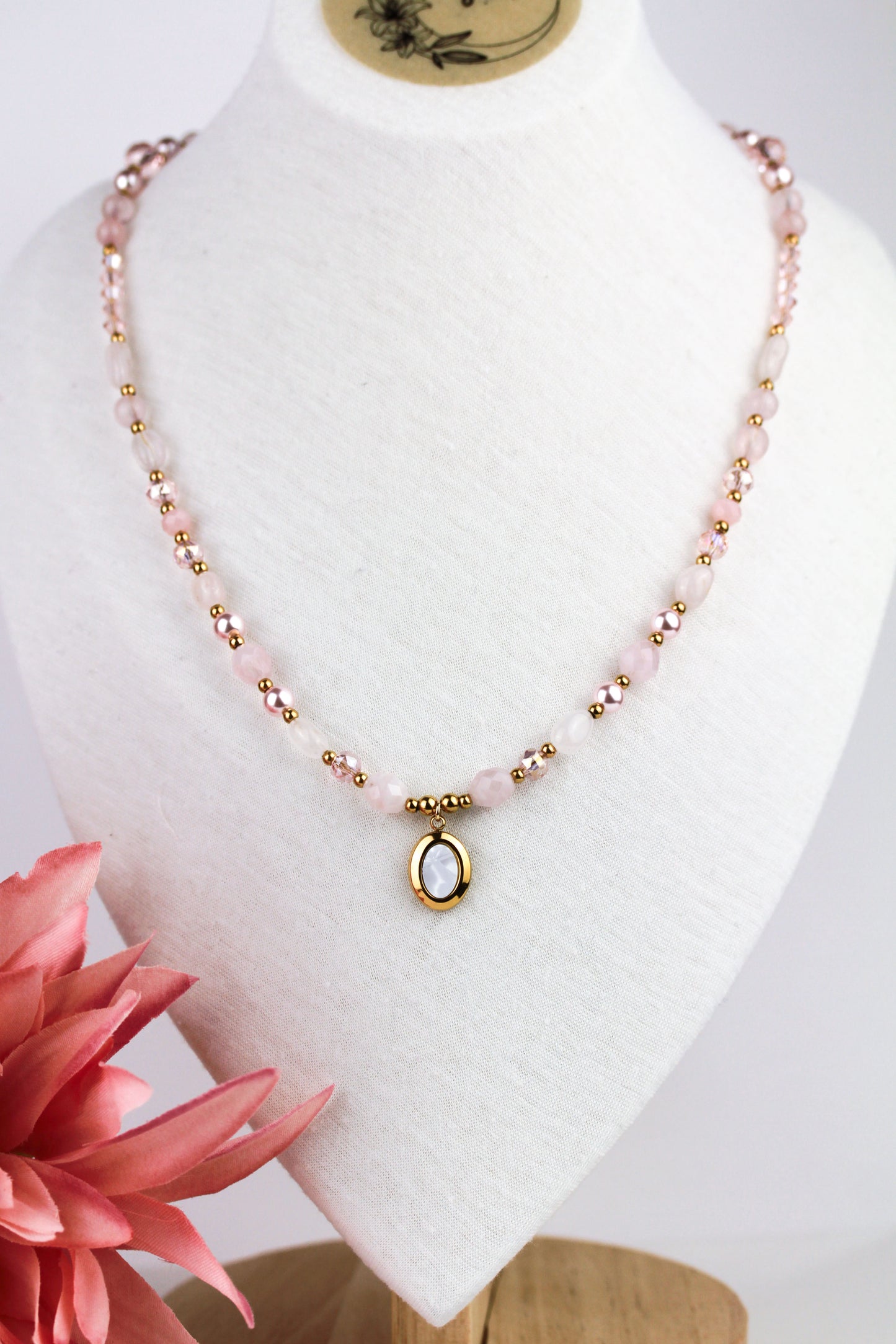 Rosenquarz Perlenkette – Sanfte Eleganz & feminine Harmonie