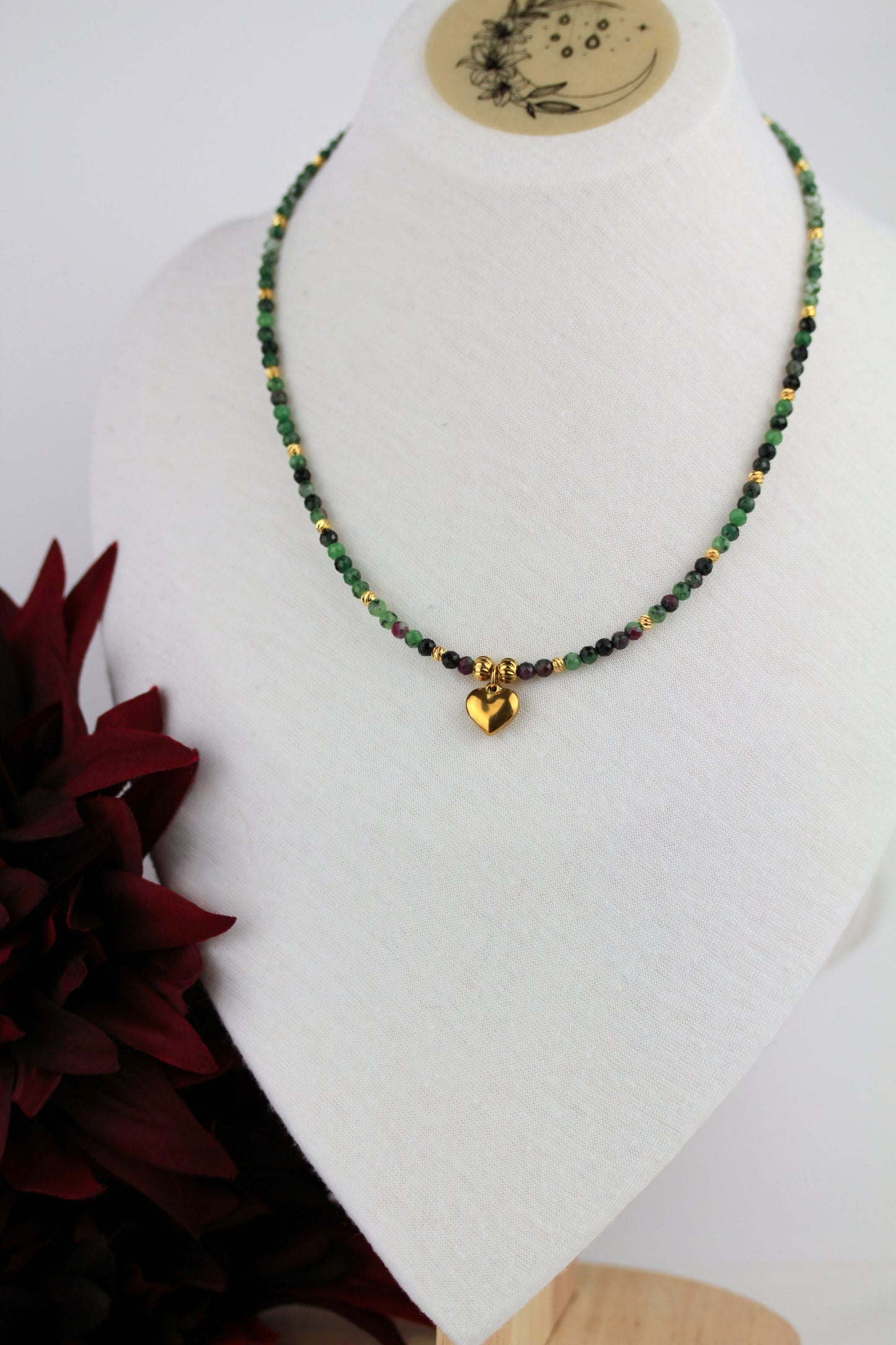 Rubin Zoisit Herz Halskette – Zarte Naturstein Perlenkette | Handgefertigt