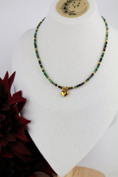 Rubin Zoisit Herz Halskette – Zarte Naturstein Perlenkette | Handgefertigt