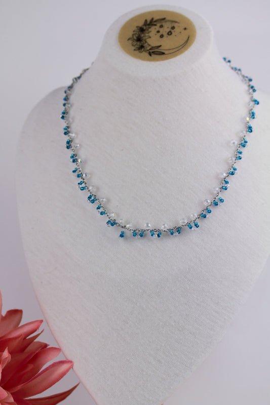 Blauer Perlen Choker – Lockere Halskette | Handgefertigt