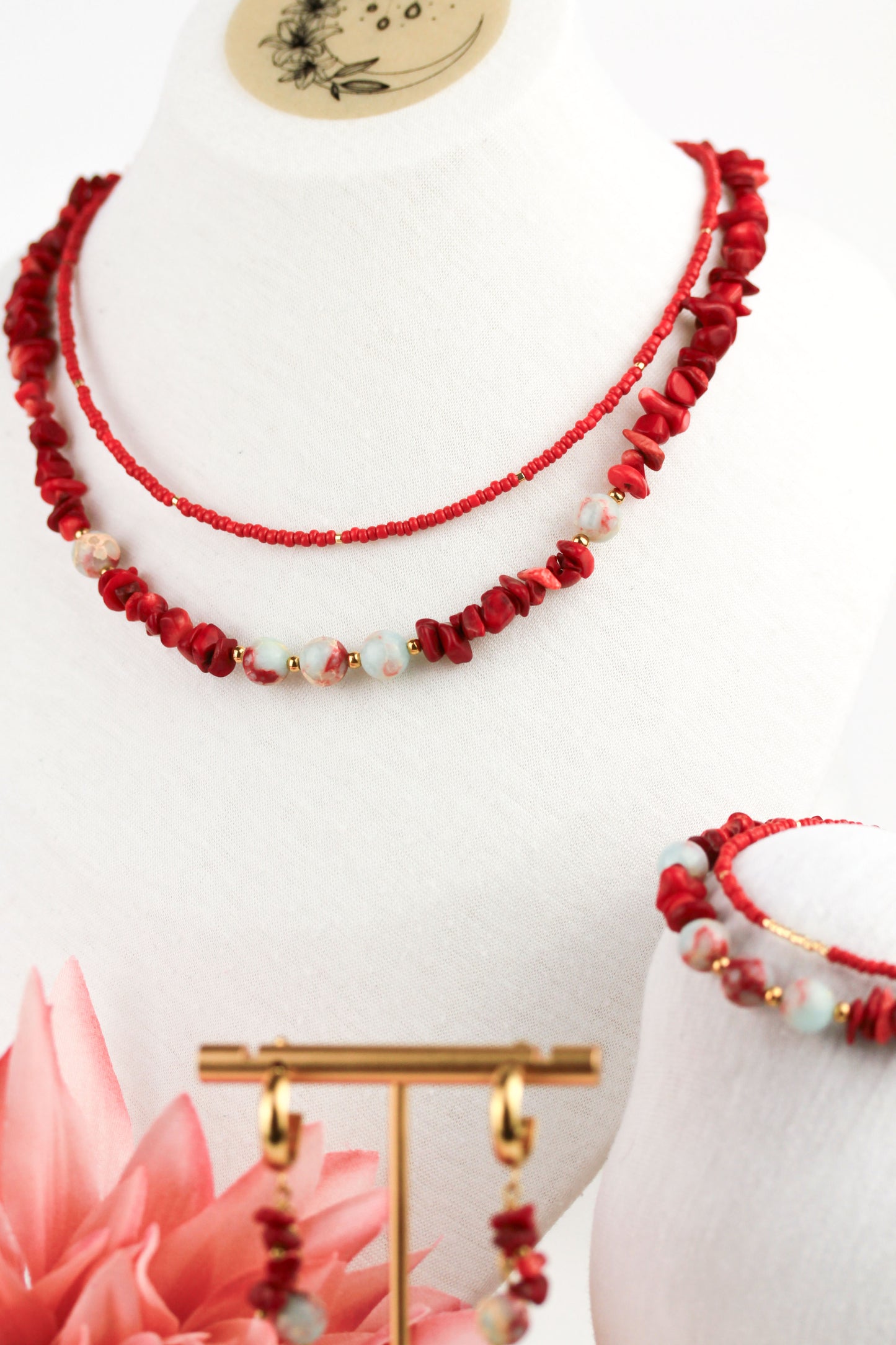 Layering Korallen Perlen Schmuckset – Kette, Armband & Ohrringe | Handgefertigt