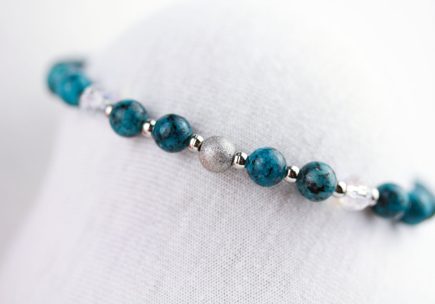 Türkis-Blaue Perlenkette & Armband – Handgefertigtes Schmuckset