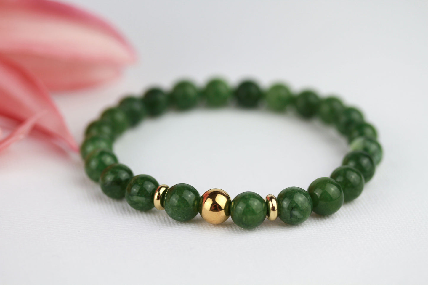 Grünes Serpentin Natursteinarmband – Handgefertigtes Perlenarmband