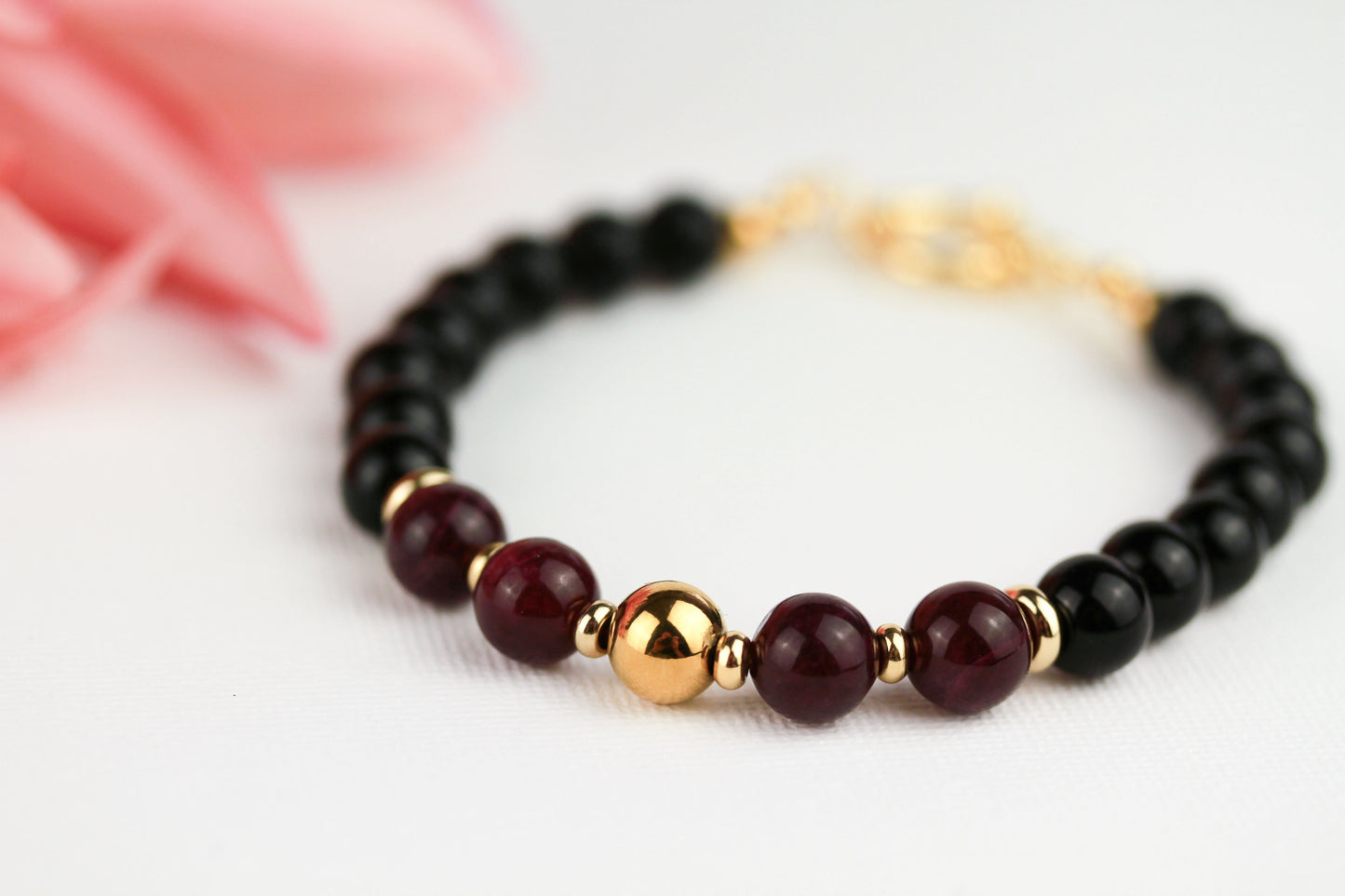 Garnet & Onyx Naturstein Perlenarmband – Handgemachtes Unikat