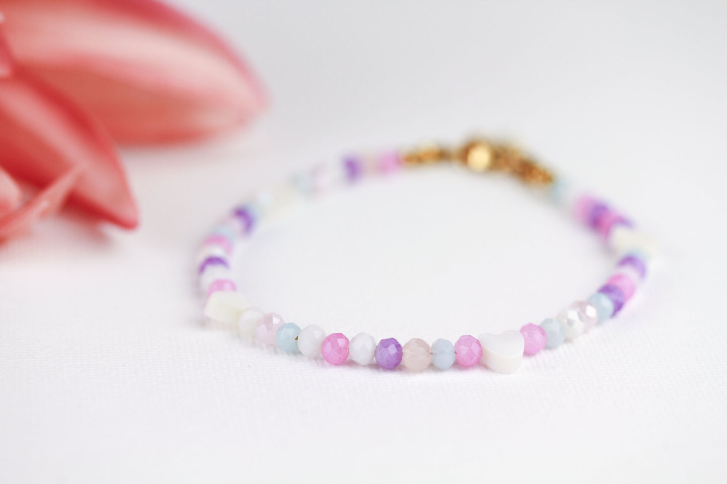 Pastellfarbenes Perlenarmband – Zartes handgemachtes Einzelstück