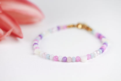 Pastellfarbenes Perlenarmband – Zartes handgemachtes Einzelstück