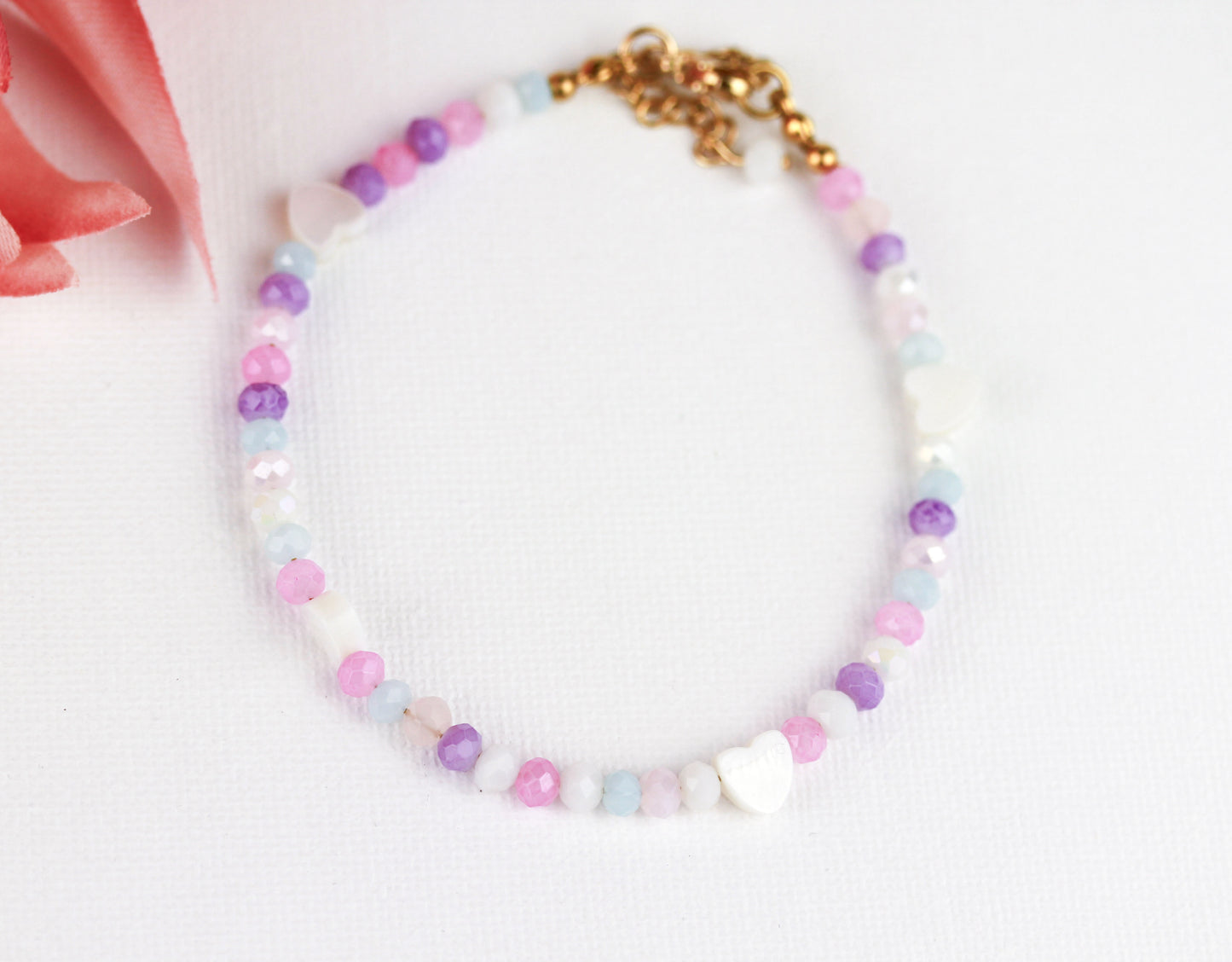 Pastellfarbenes Perlenarmband – Zartes handgemachtes Einzelstück